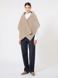 Alpaca and cashmere Teddy stole - MOSS GREEN