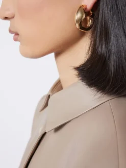 Bold metallic earrings - BRONZE
