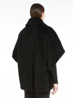 Cape in alpaca and wool Teddy fabric - BLACK
