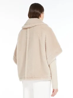 Cape in alpaca and wool Teddy fabric - BEIGE