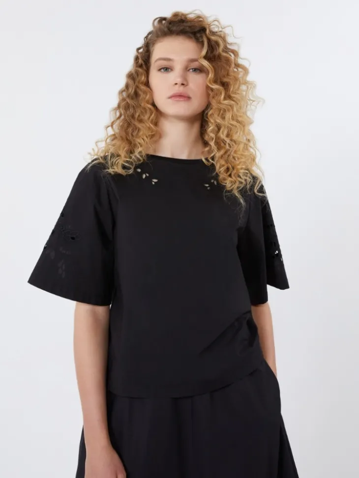 Cotton-poplin top with embroideries - BLACK