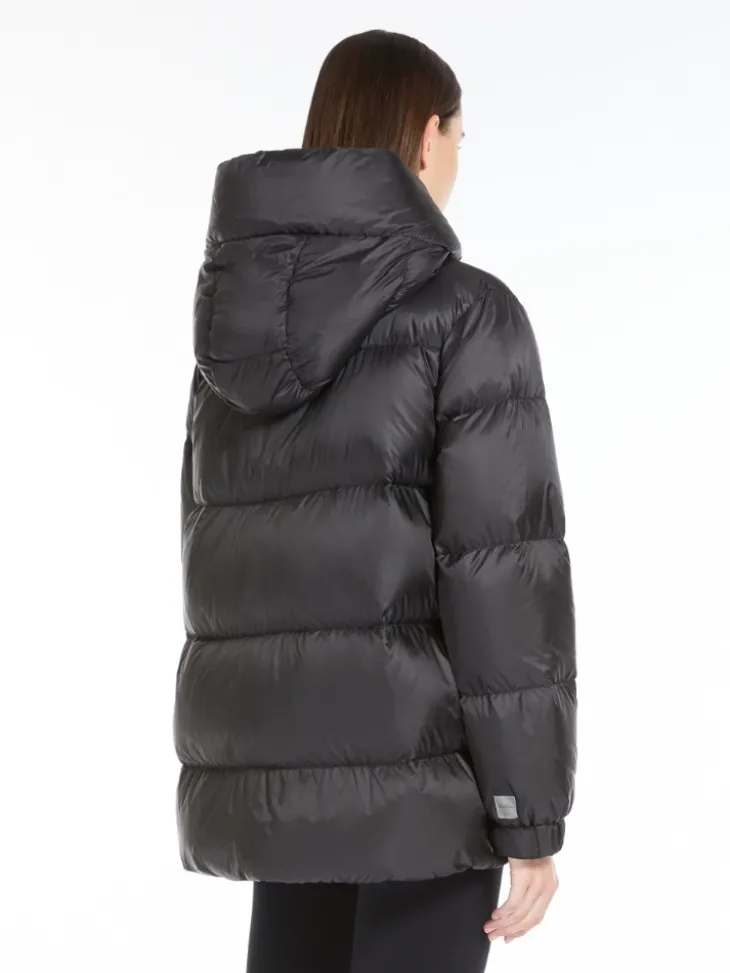 Down jacket in water-repellent canvas - BLACK