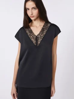 Feminine satin top - BLACK