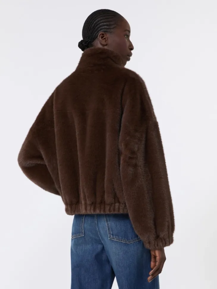 Fluffy-textured short jacket - BROWN