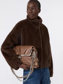 Fluffy-textured short jacket - BROWN
