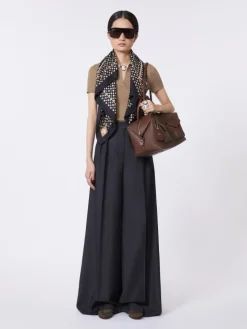 Large leather Boston bag with pockets - BROWN
