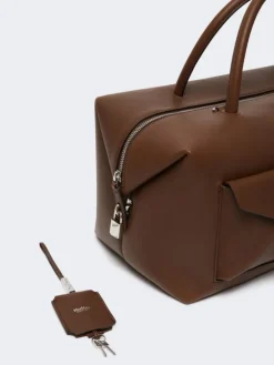 Large leather Boston bag with pockets - BROWN