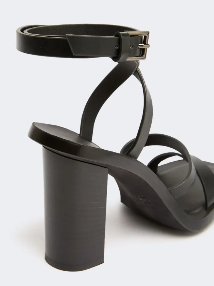 Leather sandals - BLACK