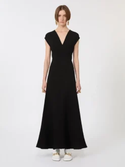 Long dress with V-neck in canneté - BLACK