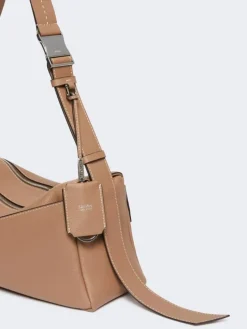 Medium leather shoulder bag - BROWN