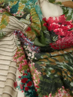 Oversized scarf in printed silk and wool - IVORY