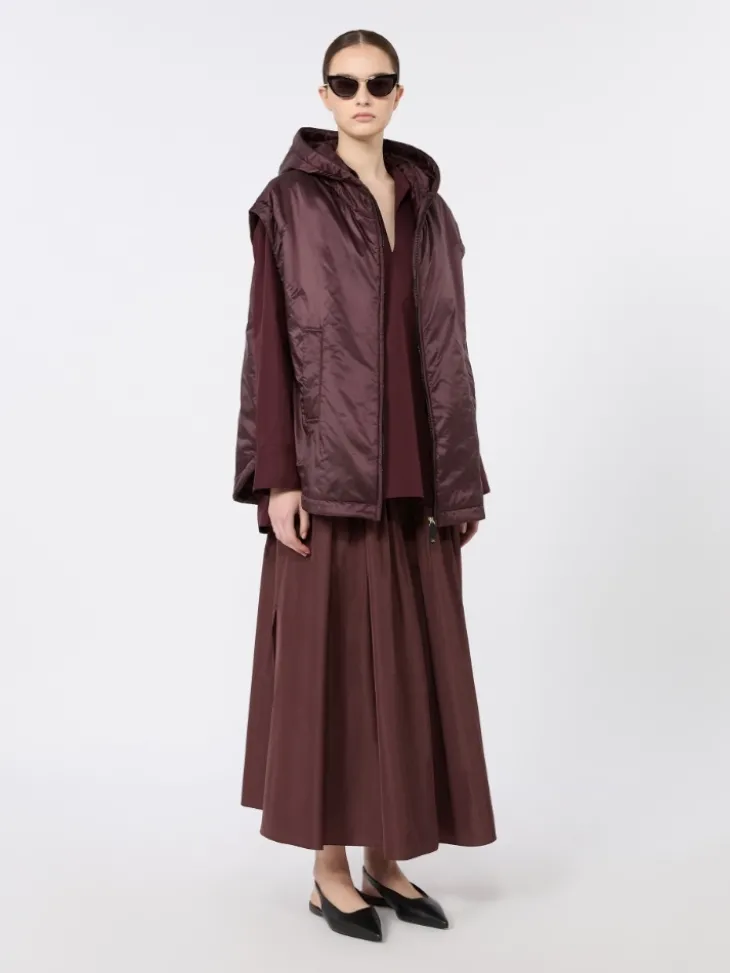 Padded, hooded gilet in water-repellent canvas - BORDEAUX