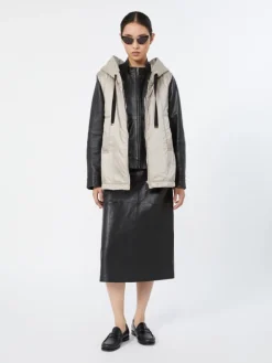 Padded water-repellent hooded gilet - BEIGE