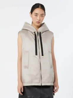Padded water-repellent hooded gilet - BEIGE