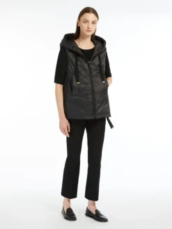 Padded water-repellent hooded gilet - BLACK