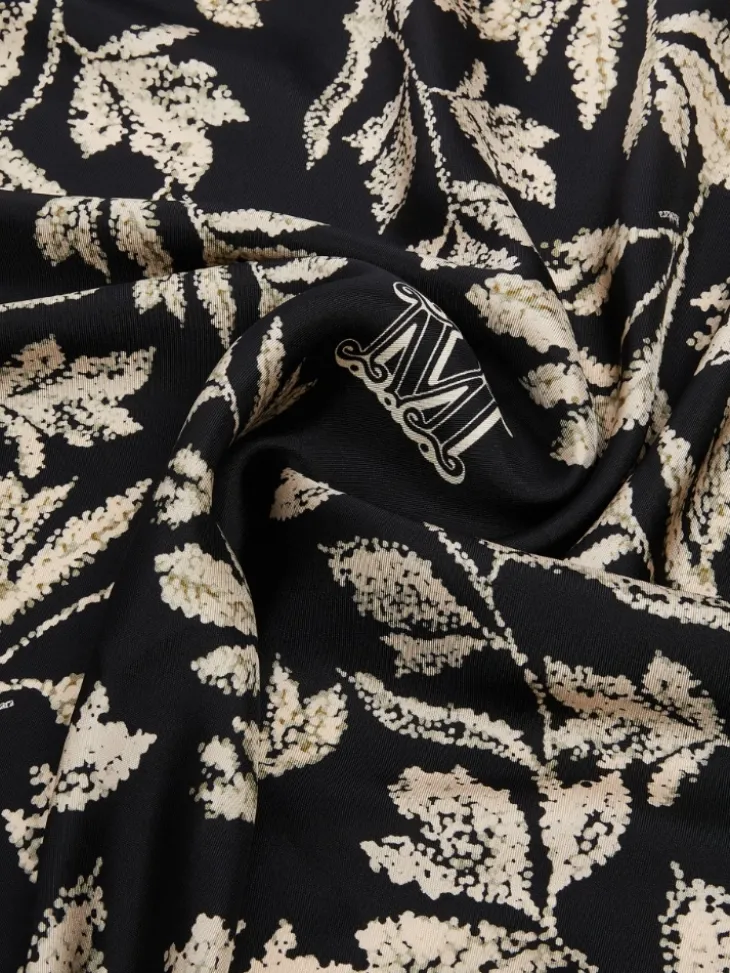 Printed silk oversized scarf - BLACK