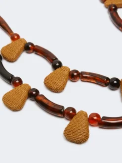Raffia and resin necklace - CARAMEL