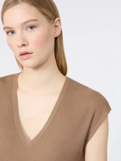 Ribbed woollen yarn gilet - CAMEL