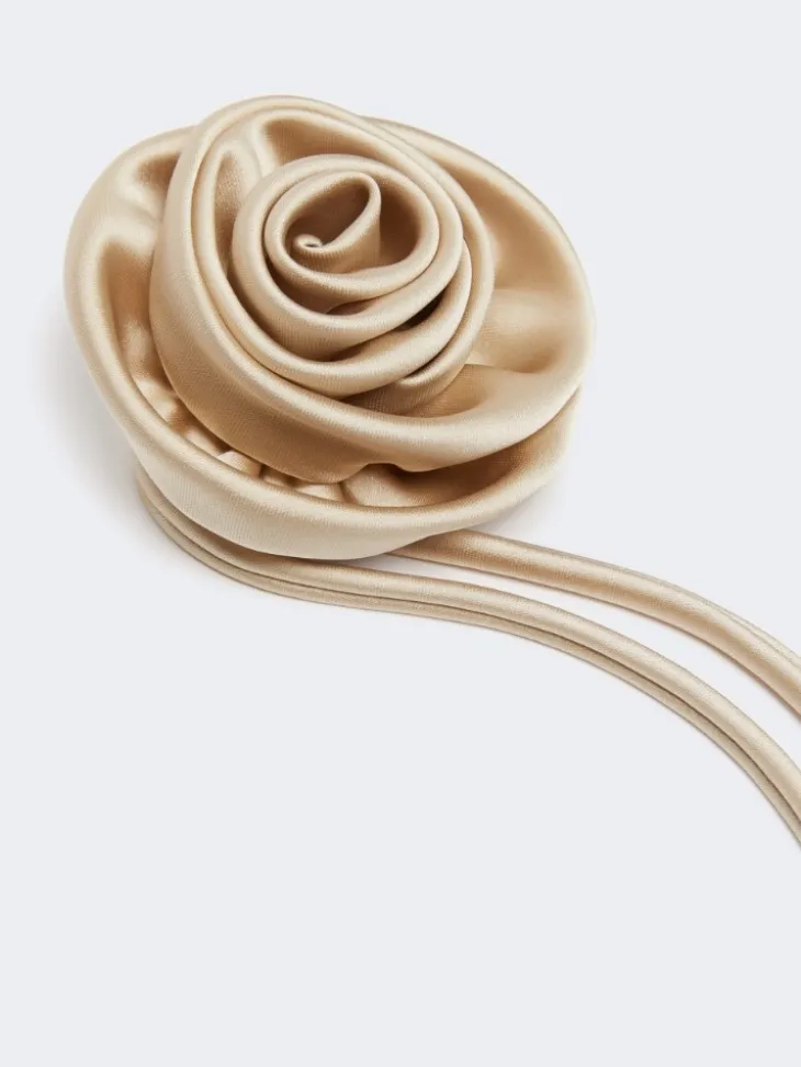 Satin flower brooch - BEIGE