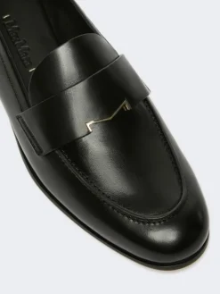 Semi-glossy leather moccasins - BLACK