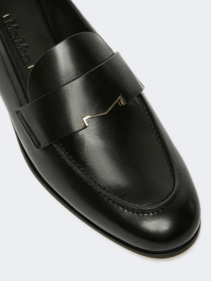 Semi-glossy leather moccasins - BLACK