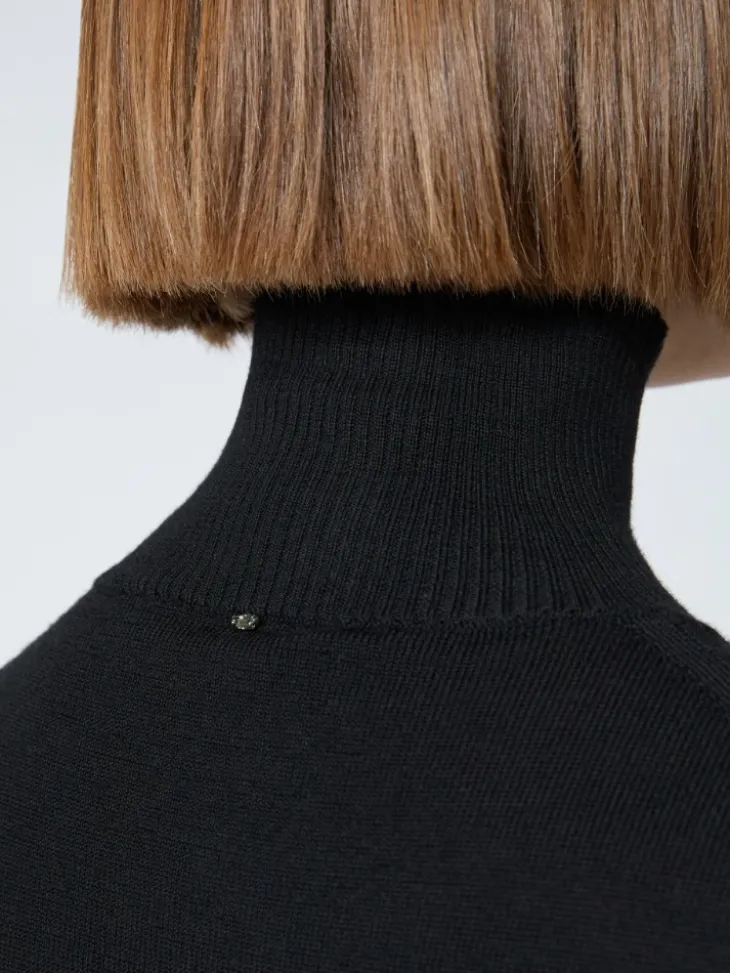 Sleeveless pure wool sweater - BLACK