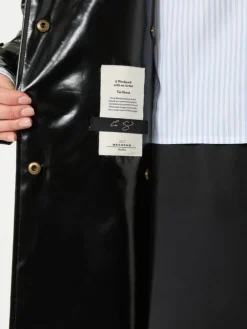 Vinyl-effect gabardine midi trench coat - BLACK