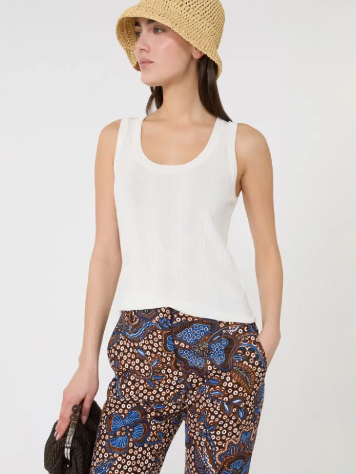 Viscose yarn sleeveless jumper - WHITE