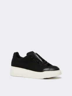 Water-repellent camel sneakers - BLACK