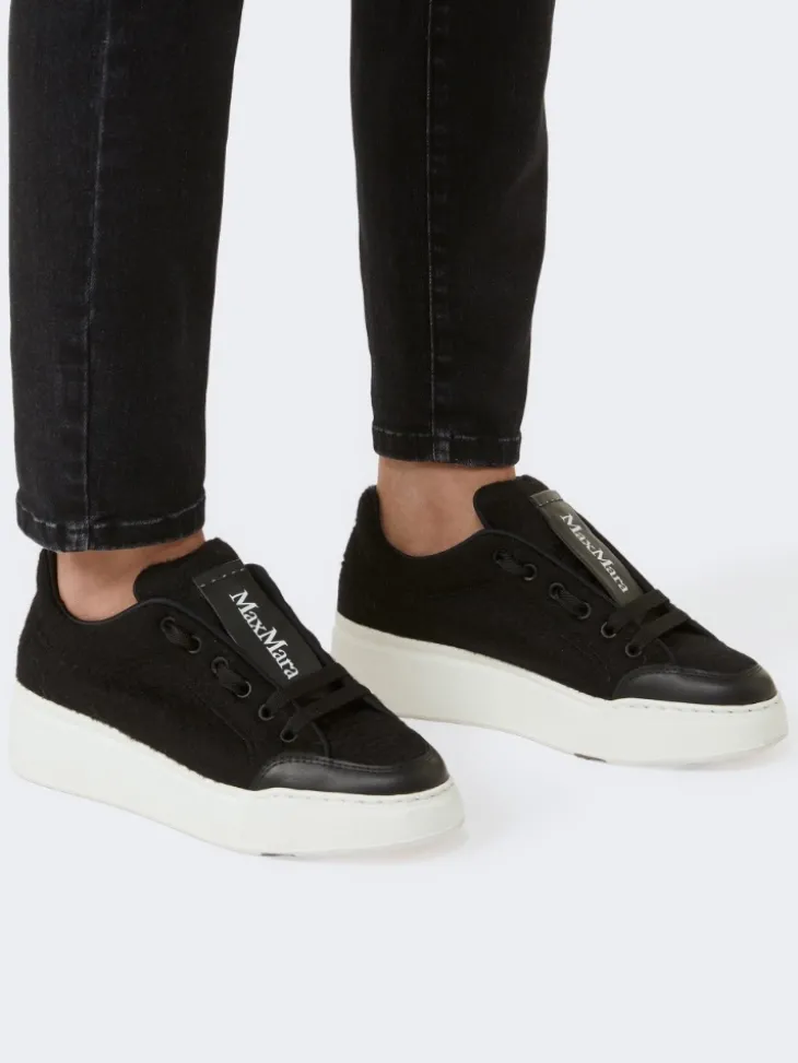 Water-repellent camel sneakers - BLACK