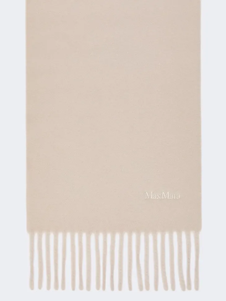 Wool scarf with embroidery - TURTLEDOVE